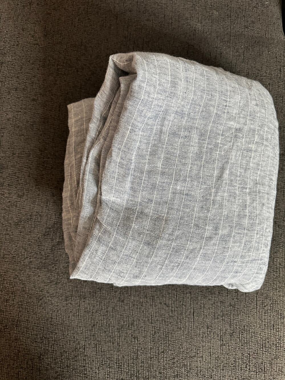 Crate & Barrel 100% Linen Pinstripe Duvet Cover Gray Full/Queen Made in Portugal